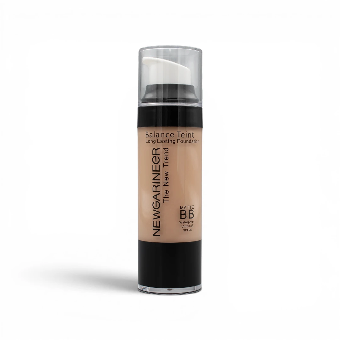 بی‌بی کرم پودر ضدآب مات گارنیر حاوی ضد‌آفتاب SPF25